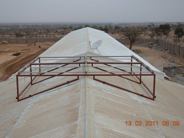 solar_panel_steel_structure_installation.jpg